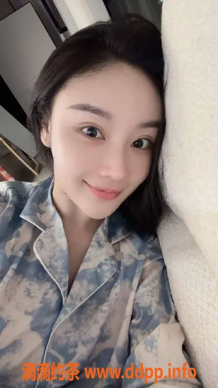 成都楼凤资源信息,武侯区美林，巨乳E罩杯，优质代聊服务