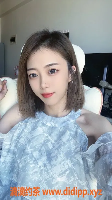 成都楼凤-成都欢欢，173cm苗条御姐，500元三件套服务