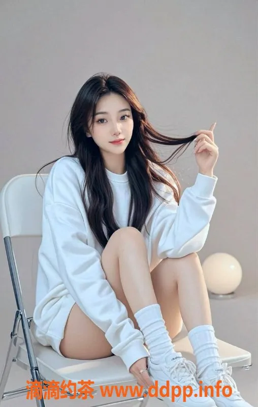 厦门楼凤-思明区雨薇 162cm 48kg 600元起 丝袜共浴服务