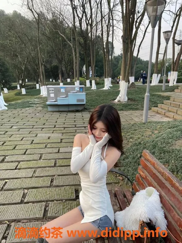 厦门楼凤-思明区小柚子，164cm C罩杯，600元起！