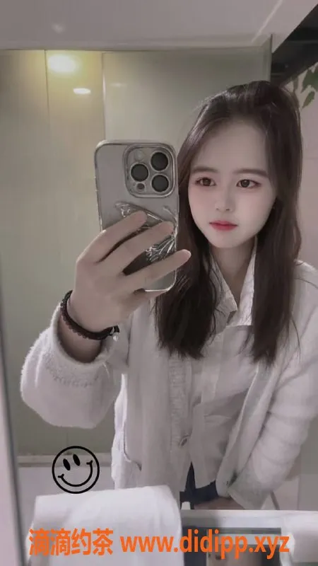 广州楼凤-白云小苹果，400起，69p御姐服务