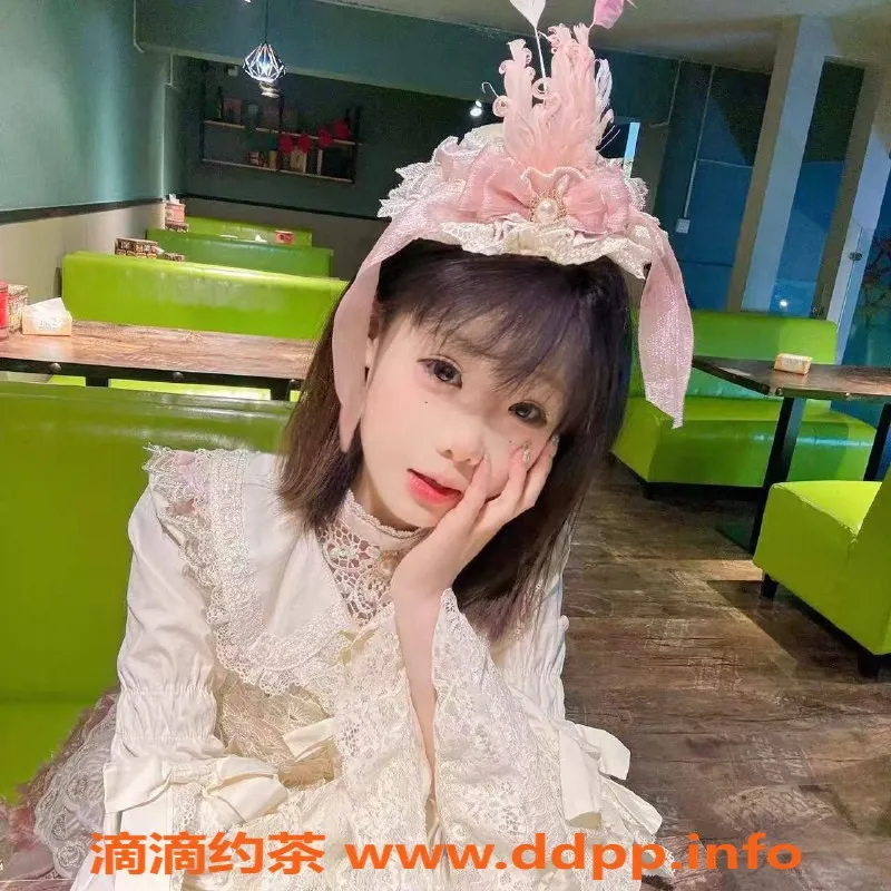 长沙楼凤资源信息,雨花区18岁兮兮，158身材B罩杯，40分钟5p服务