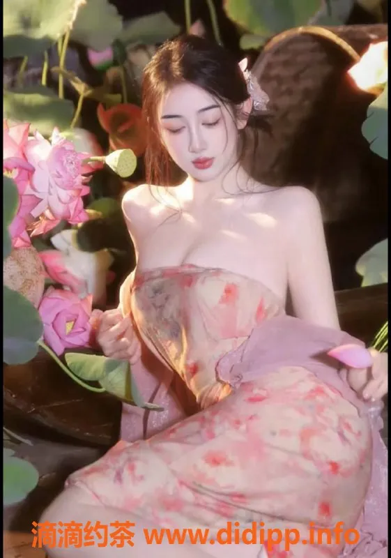 杭州楼凤-西湖地区蓉儿，巨乳大长腿，1200元起