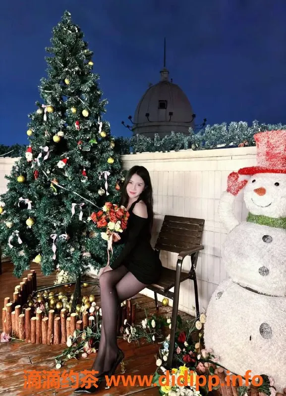 广州楼凤-佛山嫩妹晴晴，大长腿SM体验，仅10P