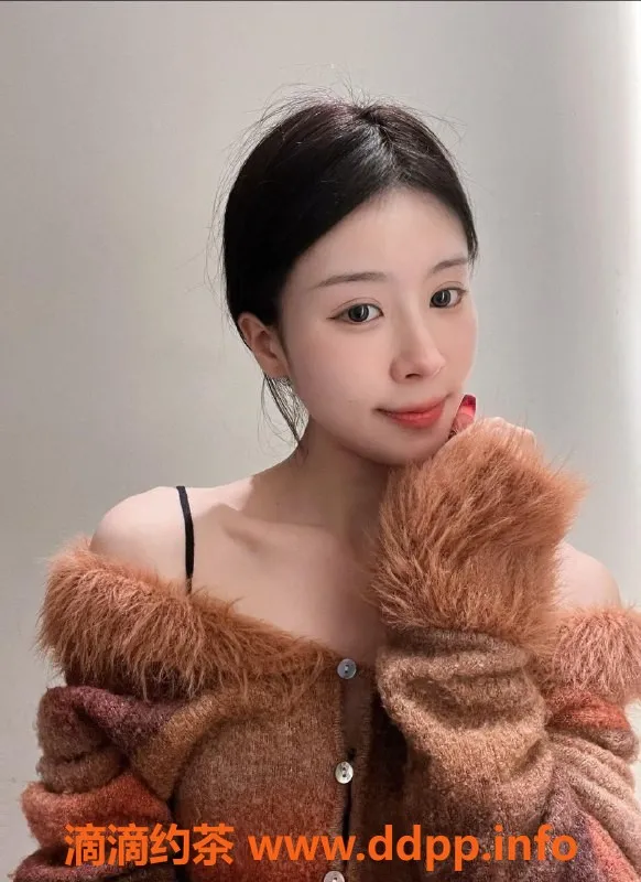 广州楼凤-天河御姐李梦涵，享受鸳鸯浴新体验