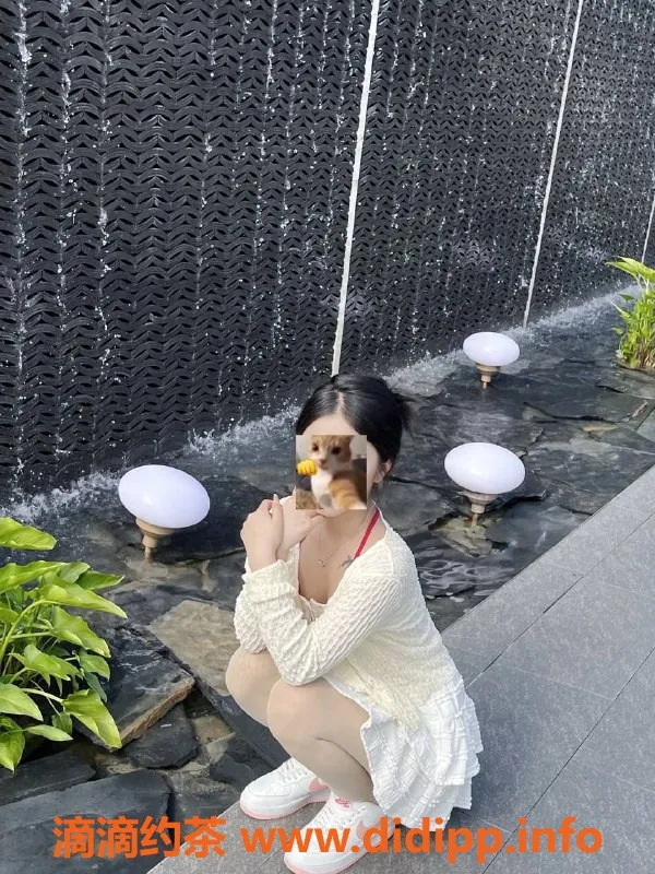 广州楼凤-天河嫩妹蛋挞，8P鸳鸯浴体验