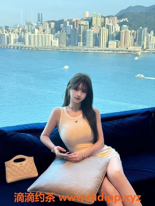 广州楼凤-天河御姐Cici，15P大胸Cos服务等你体验！