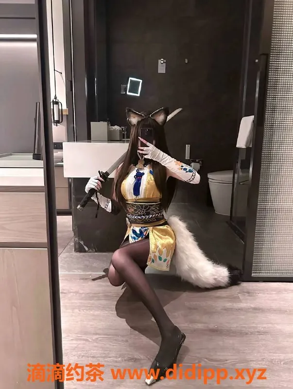 广州楼凤-天河御姐Cici，15P大胸Cos服务等你体验！