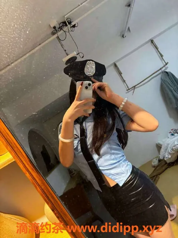 广州楼凤-天河嫩妹雯雯，双飞夜课7P等你来体验