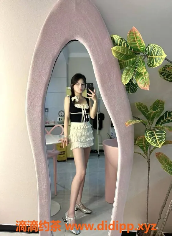 成都楼凤-成都成华区只只，20岁嫩妹，自聊花费700p/50分钟