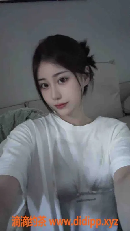 上海外围资源信息,闵行李子怡，175高颜值，C+胸，2400PP服务