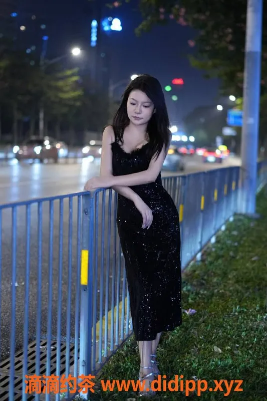 深圳楼凤-南山区菲菲，1000P，御姐制服服务超赞