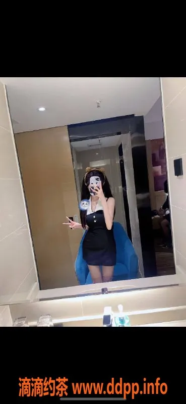 深圳楼凤-龙华165cm/40kg/36B美眉，课费1000p起