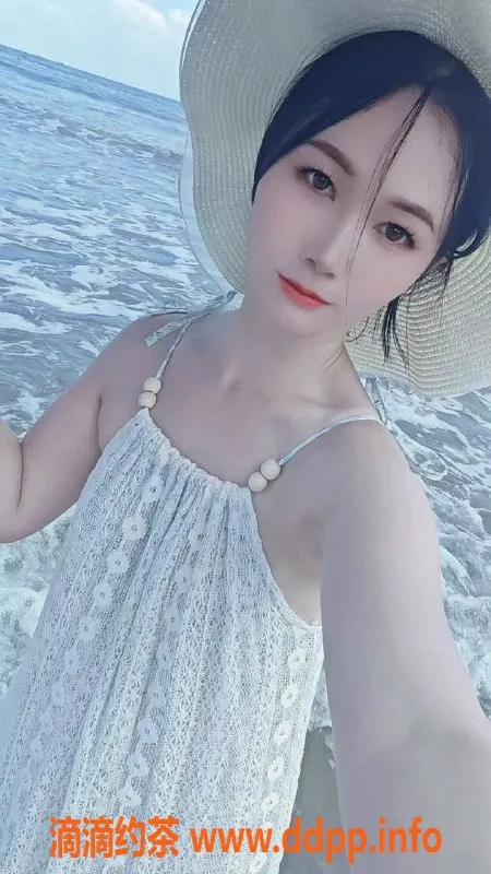 广州楼凤-白云小猫咪，165cm，48kg，超值服务等你来体验！