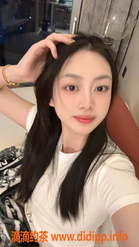 厦门楼凤-厦思明区子苒，165cm 47kg 34C，700元上门服务