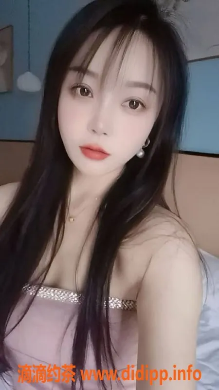 南京楼凤-建邺区小猫儿 165CM 26岁 B+罩杯 价格亲民