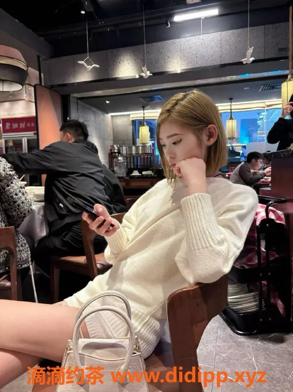 广州楼凤资源信息,番禺正妹晶晶，700元服务尽享魅力