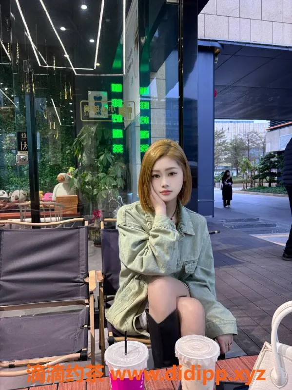 广州楼凤-番禺正妹晶晶，700元服务尽享魅力