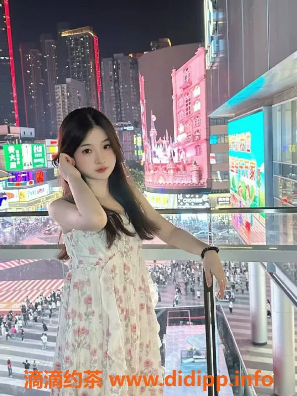 东莞楼凤-大朗可欣，超值服务，600元起送