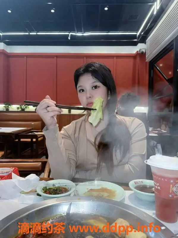 广州楼凤-天河嫩妹桃桃，500元能约到哦！