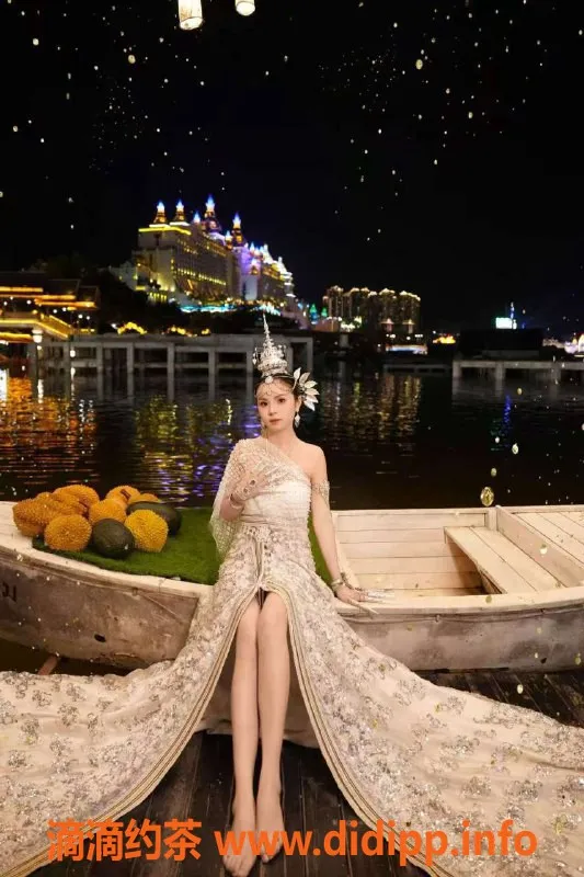 深圳楼凤-罗湖区御姐路瑶瑶，800元来体验制服服务！