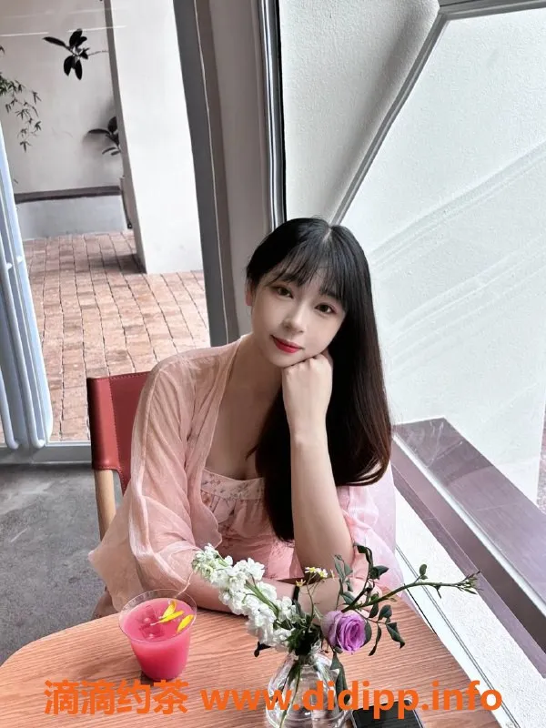 厦门楼凤-思明嫩妹小兮兮，19岁真实学生，配合度超高