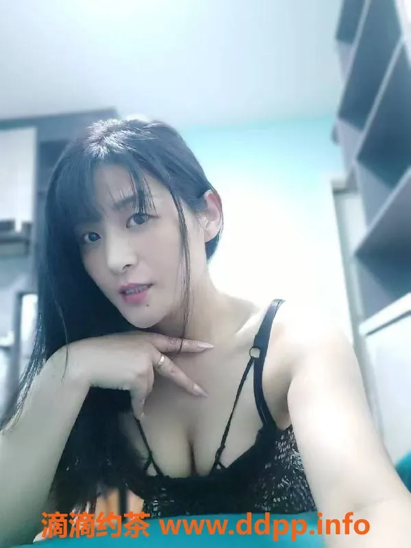 深圳楼凤资源信息,龙岗小野猫，27岁，36C胸围，酒店服务推荐