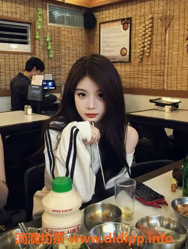 杭州楼凤资源信息,上城月亮姐姐，18P魅力御姐服务