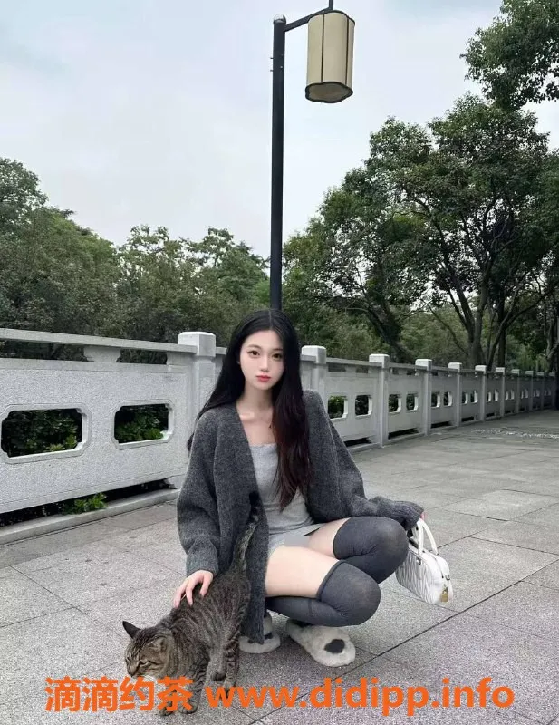 成都楼凤-成都武侯区嫩妹娜娜，18岁优质服务