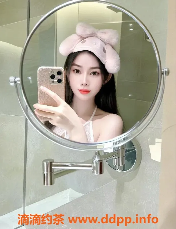 成都楼凤-乐乐 27岁 天府二街 500/60分钟