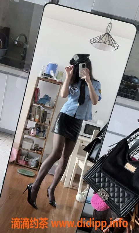 成都楼凤-成都兔兔22岁排骨精，身高170，500元超值服务！