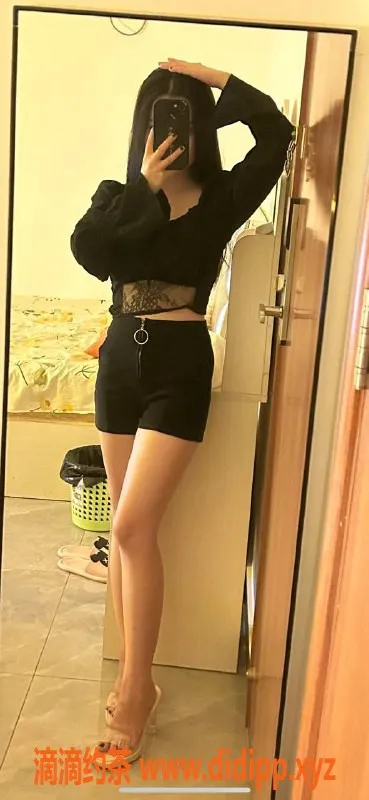 杭州楼凤-余杭萱儿，课费800元，私聊随时OK