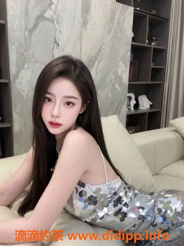 重庆楼凤资源信息,龙湖佰乐街巧涵，21岁167高C罩杯甜心