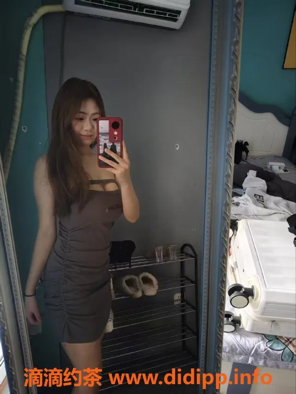 成都楼凤-成都婷婷，160身高90斤，嫩妹服务超给力