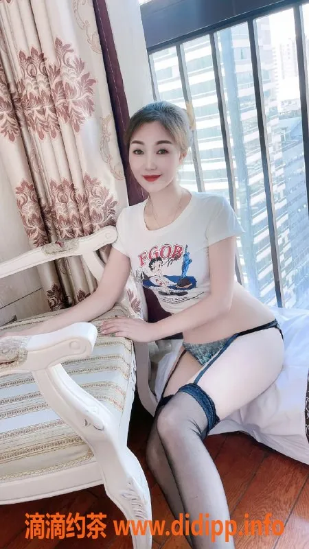 广州楼凤-荔湾区莉莉，课费400p，服务优质