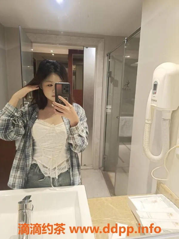 东莞楼凤-南城星怡：900一、1300二的完美体验