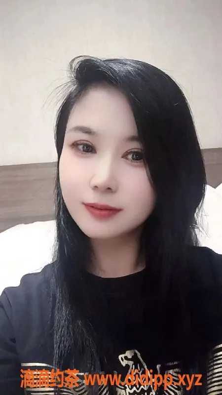 广州楼凤资源信息,三元里月儿，163 cm，53 kg，1800包夜服务