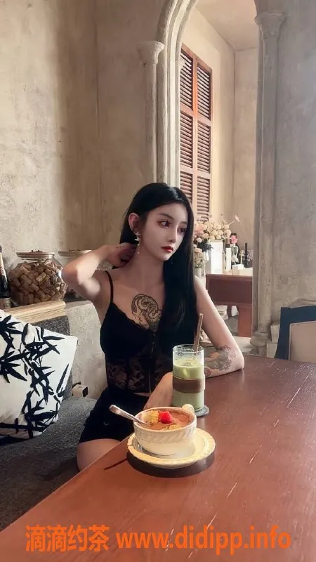 成都楼凤-高新区舒舒，颜值车优惠价，7p起