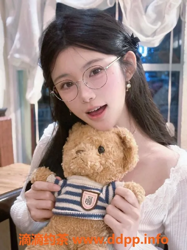 杭州楼凤-上城小依依，性感迷人，私聊享受