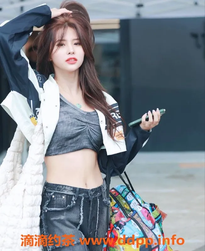 杭州上门服务-滨江滨汇之都20岁e杯小姐，服务热情