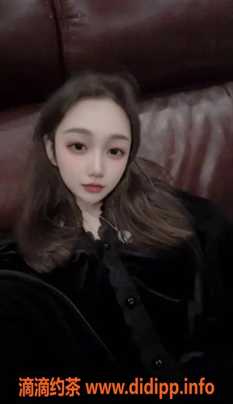 成都楼凤-武侯区静雅，24岁苗条御姐，6P起价