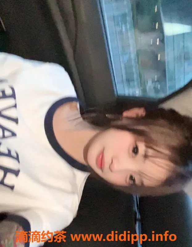 深圳楼凤-福田小柏伊，900元享鸳鸯浴与激情体验