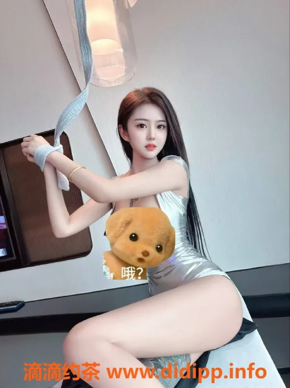 杭州楼凤-上城区嫩妹小美，18岁170cm，胸C，900元高质量体验