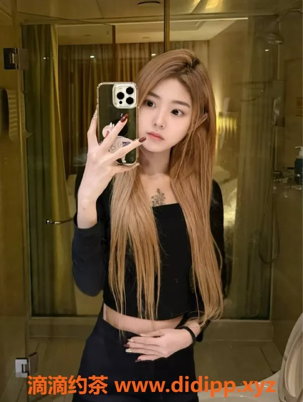 杭州楼凤资源信息,上城区嫩妹小美，18岁170cm，胸C，900元高质量体验