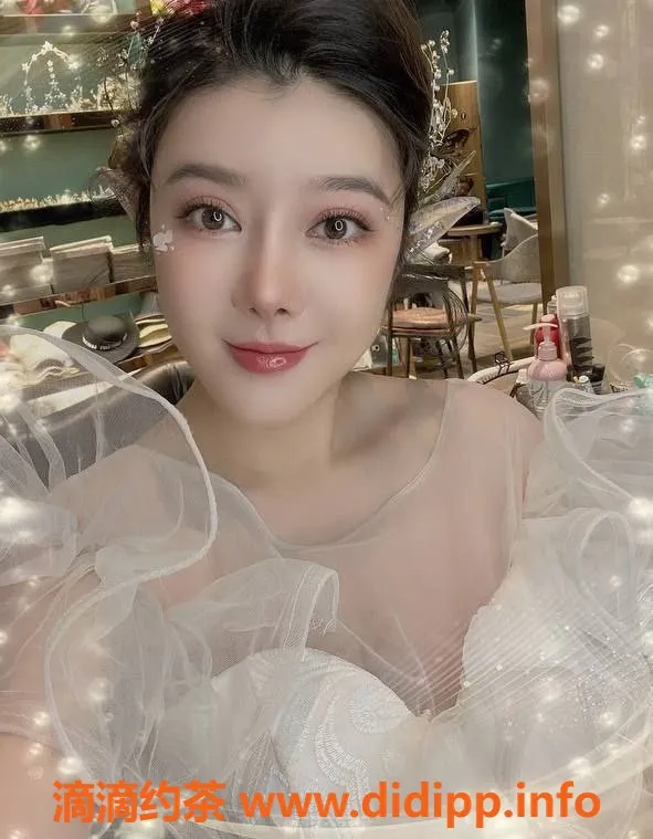 广州楼凤-白云白雪，御姐大胸7P抓龙筋服务