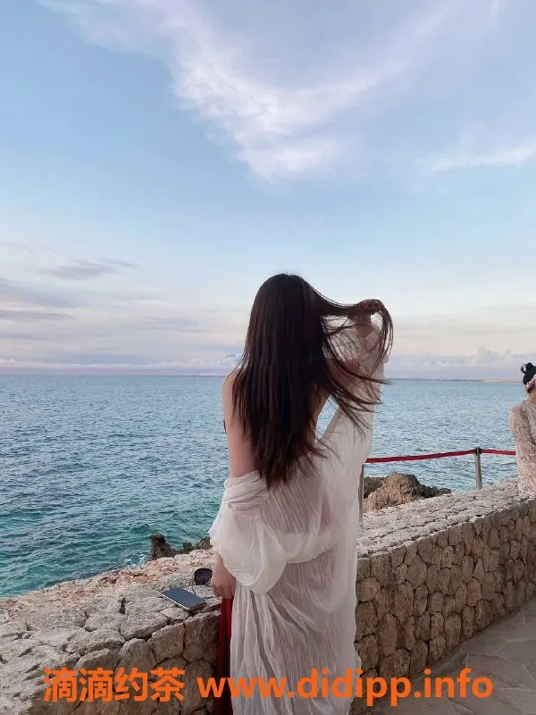 杭州楼凤-瑶瑶👋24岁，170cm大胸，SM调教体验！