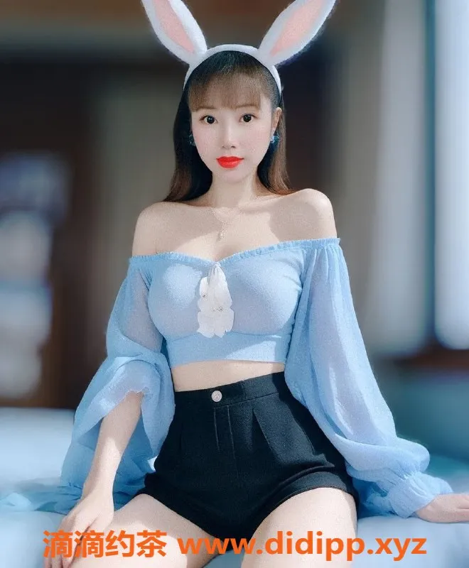 深圳楼凤-龙华私约 162cm 51KG 36C 美女，环保价500元起