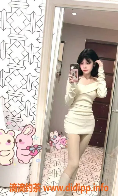 成都楼凤资源信息,成华区倩倩18岁女友感服务，身高162cm