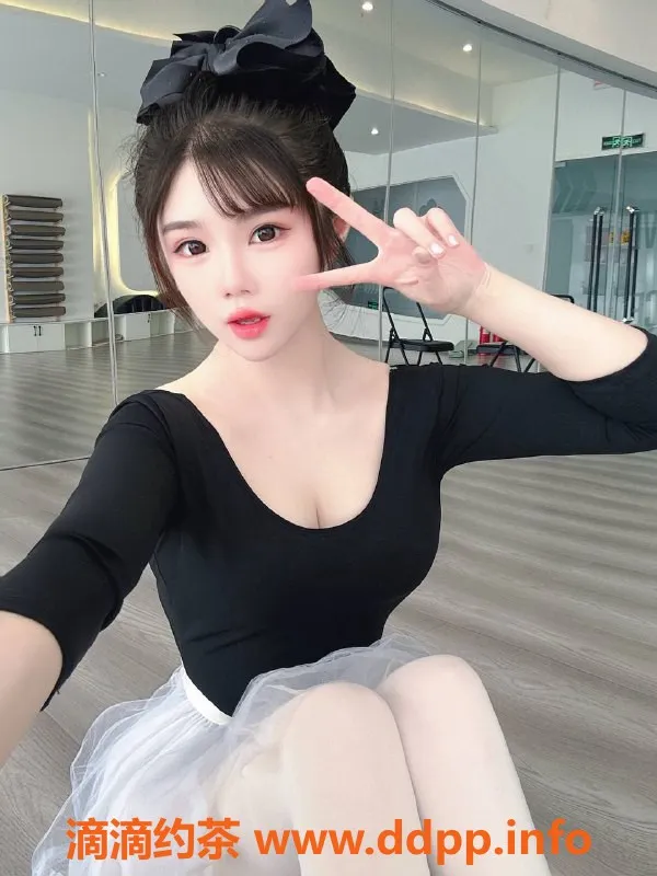 上海楼凤-林佳佳，20岁，身高170，浦东热辣服务