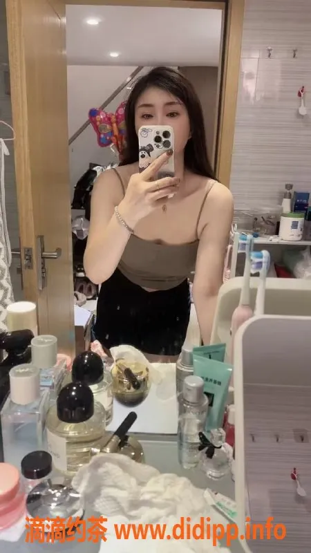 广州楼凤-海珠宋琳，600元私密服务，少妇热情